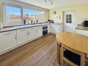 Photo 11- click for photo gallery